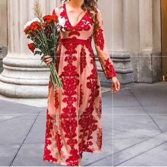 Las Palmas Overlay Crochet Maxi Dress - Picture 2 of 10